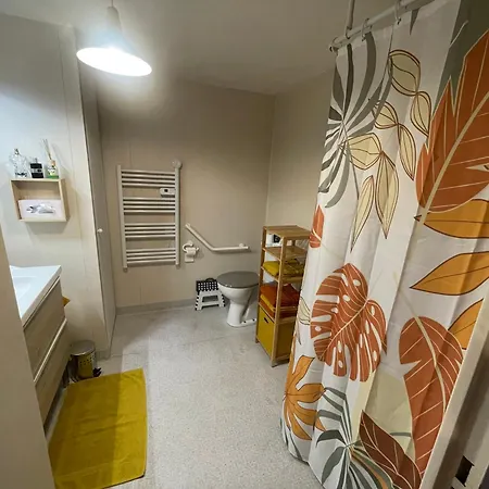 Cosy Arena Bed and Breakfast 3*